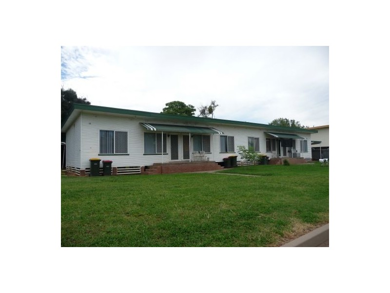 1-4/14  Condor Crescent, Moree NSW 2400