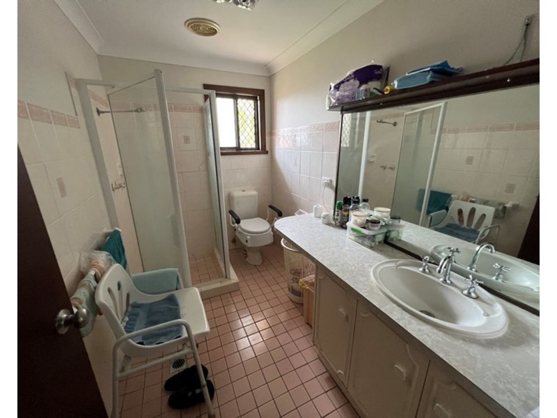 7 Cummins Avenue, Moree NSW 2400