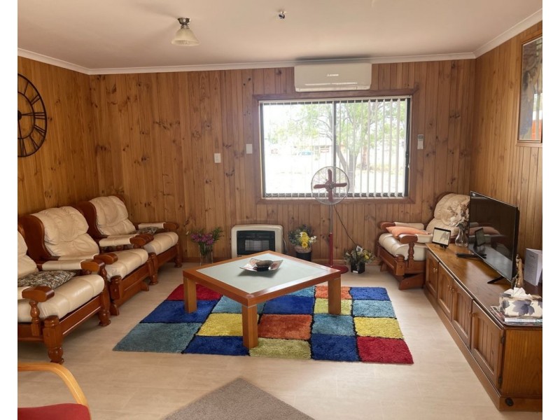 Newtown Fields, Lightning Ridge NSW 2834
