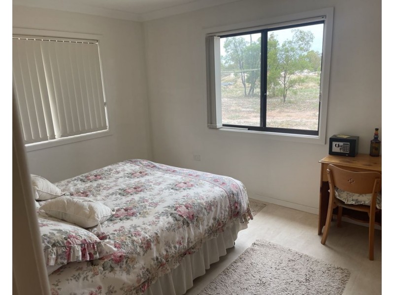 Newtown Fields, Lightning Ridge NSW 2834