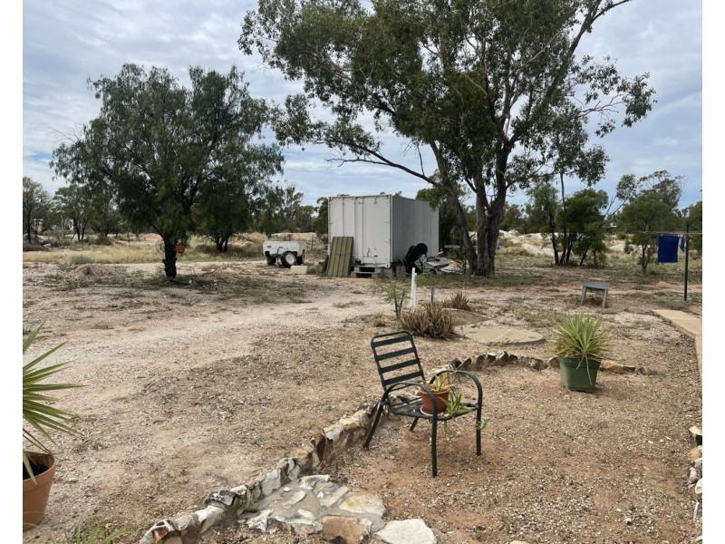 Newtown Fields, Lightning Ridge NSW 2834
