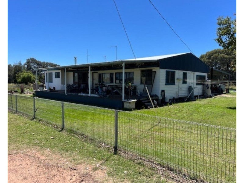 Waterfall, Yarrie Lake NSW 2388