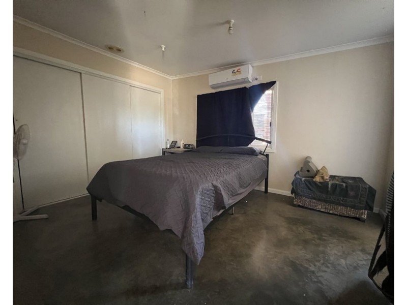 3 Aerodrome Road, Lightning Ridge NSW 2834
