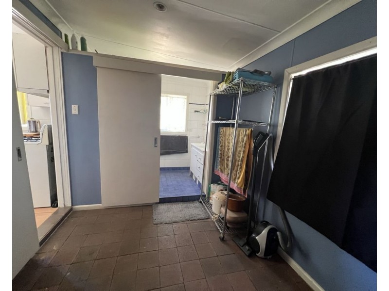 3 Aerodrome Road, Lightning Ridge NSW 2834