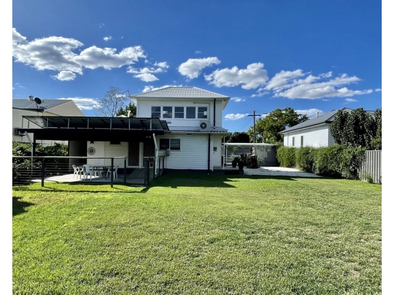 34 Iris Street, Moree NSW 2400