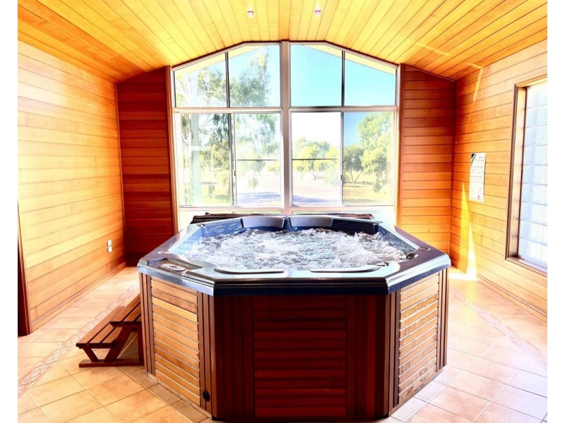 599 Gwydir Hwy, Moree NSW 2400