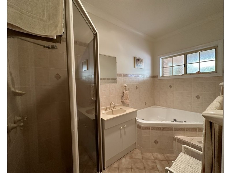 11 Lappkalle Street, Lightning Ridge NSW 2834