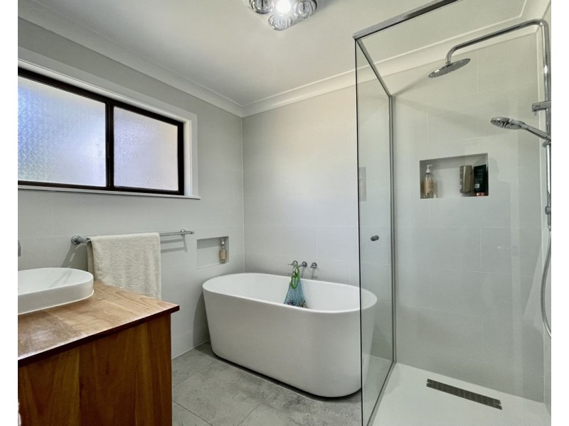 4 Myall Place, Moree NSW 2400
