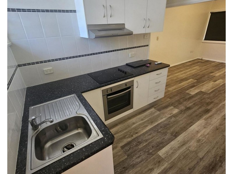 2/14 Edward Street, Moree NSW 2400