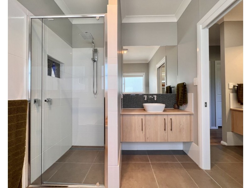 3 Jackson Grove, Moree NSW 2400