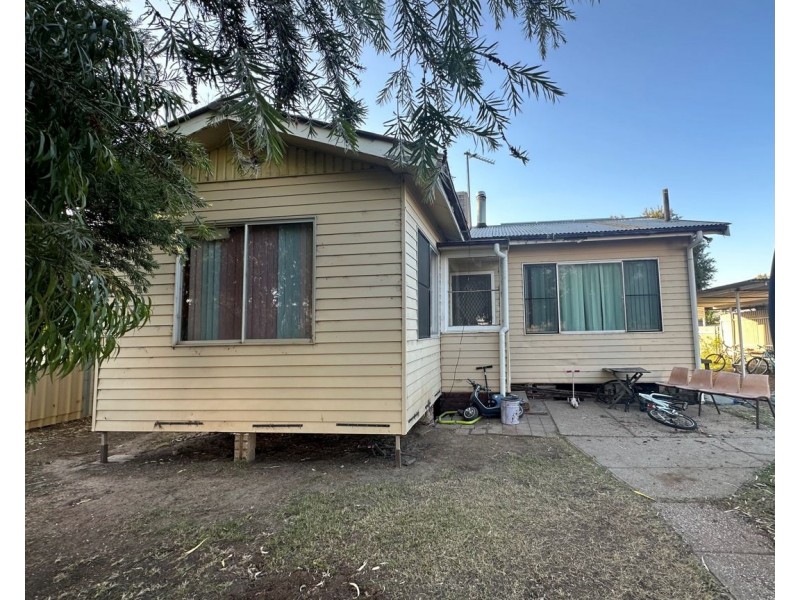 58 Dewhurst Street., Walgett NSW 2832