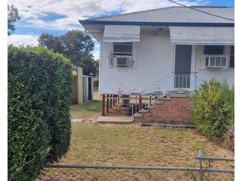 1/2 Belgravia Street, Moree NSW 2400