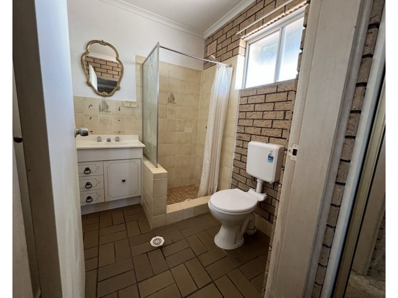 2/48 Butterfly Avenue, Lightning Ridge NSW 2834