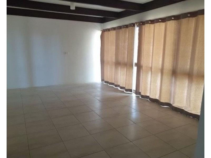 25 Nettleton Drive, Lightning Ridge NSW 2834