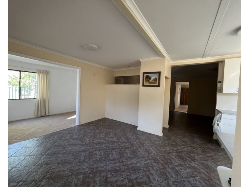84 Pandora Street, Lightning Ridge, Lightning Ridge NSW 2834