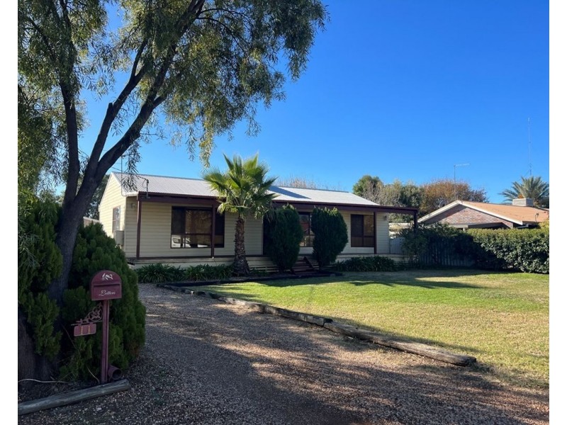 11 Bohenia Crescent, Moree NSW 2400