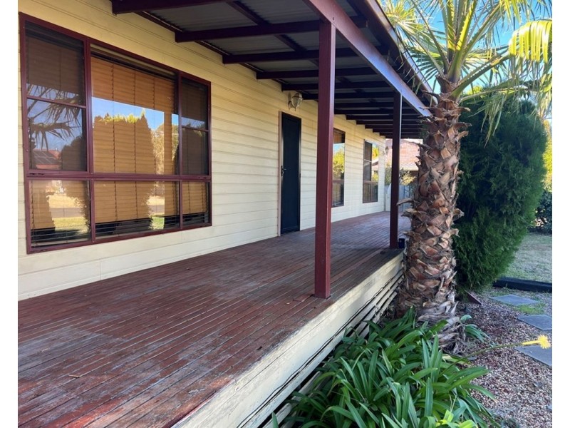 11 Bohenia Crescent, Moree NSW 2400