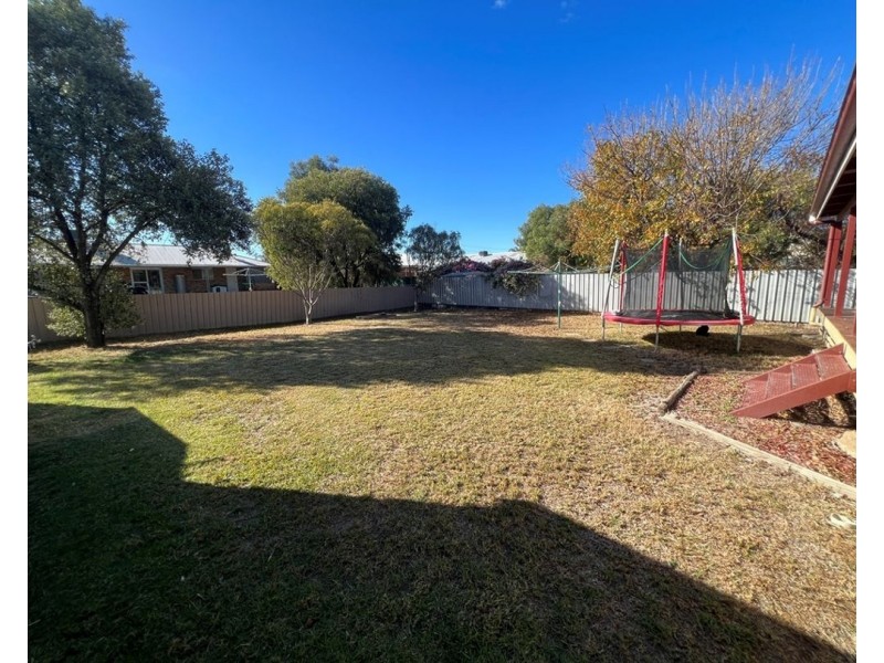 11 Bohenia Crescent, Moree NSW 2400