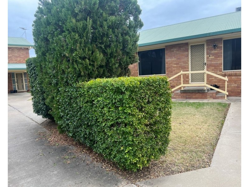 2/433 Boston Street, Moree NSW 2400