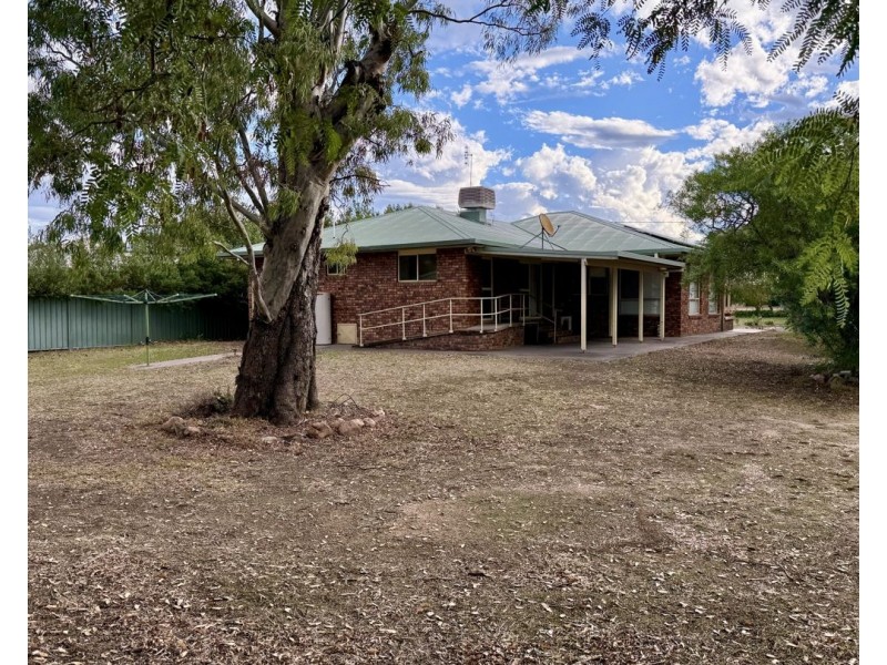 16 Callaille Avenue, Moree NSW 2400
