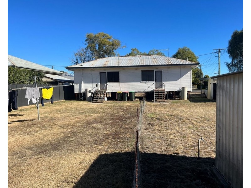 2 Belgravia Street, Moree NSW 2400