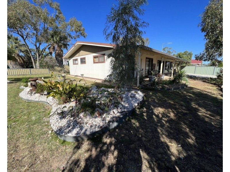 26 Butterfly Avenue, Lightning Ridge NSW 2834