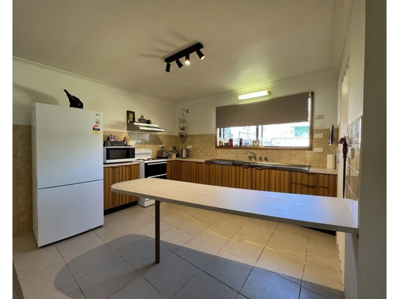 26 Butterfly Avenue, Lightning Ridge NSW 2834