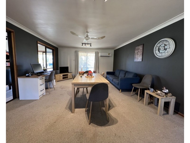 26 Butterfly Avenue, Lightning Ridge NSW 2834