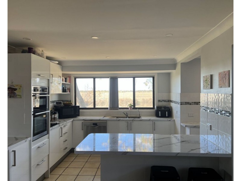 13 Vaughan Place, Walgett NSW 2832