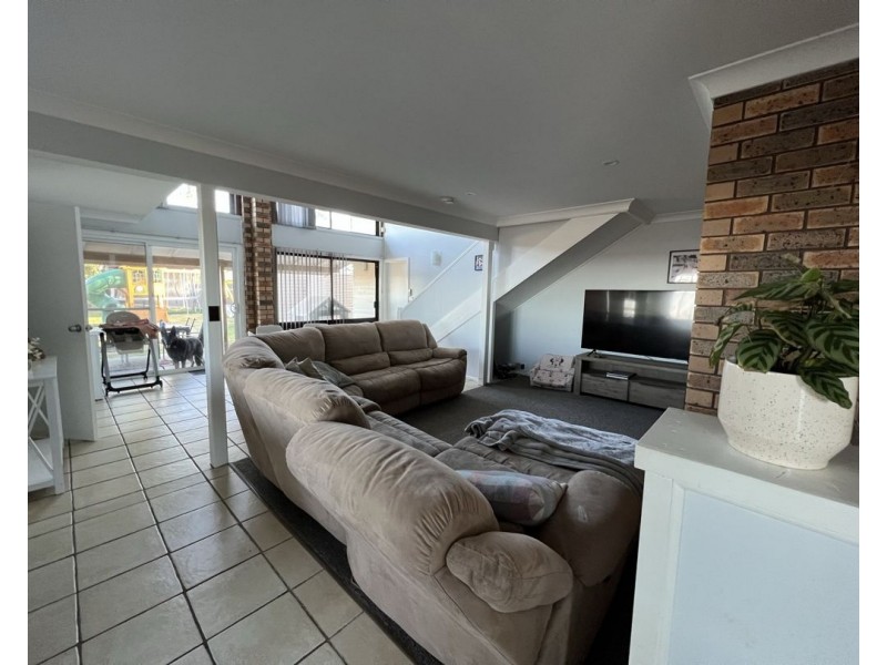 13 Vaughan Place, Walgett NSW 2832