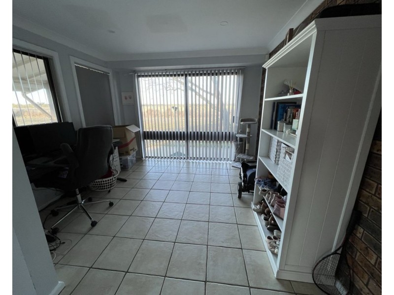 13 Vaughan Place, Walgett NSW 2832