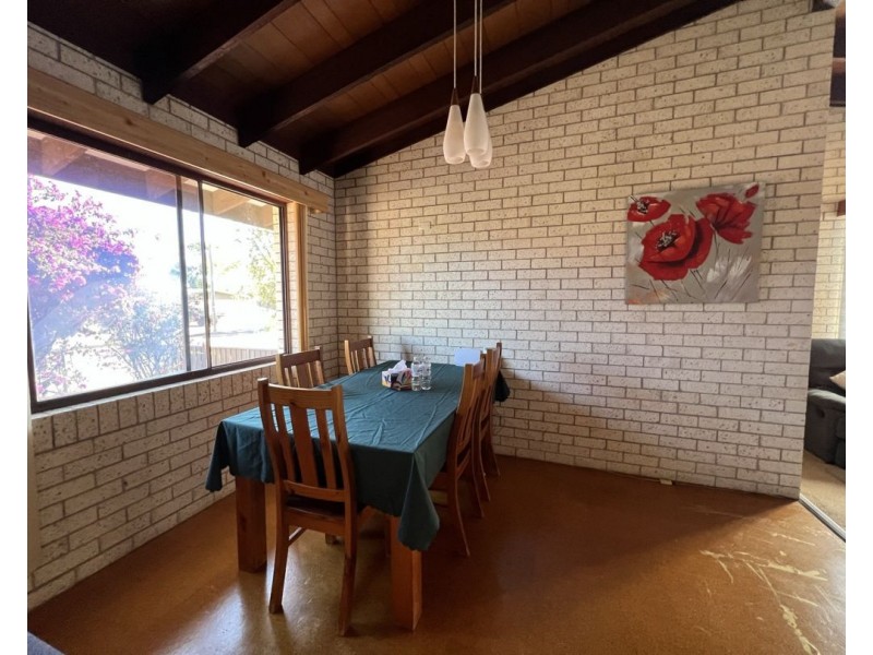 5 Nettleton Drive, Lightning Ridge NSW 2834