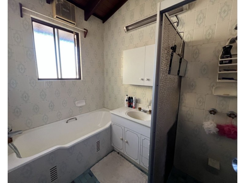 5 Nettleton Drive, Lightning Ridge NSW 2834