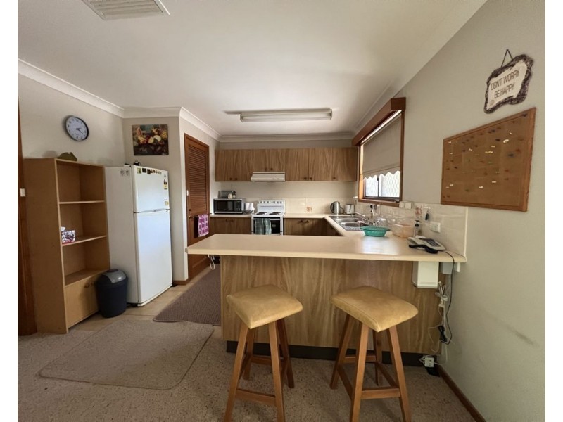 25 Black Prince Drive, Lightning Ridge NSW 2834