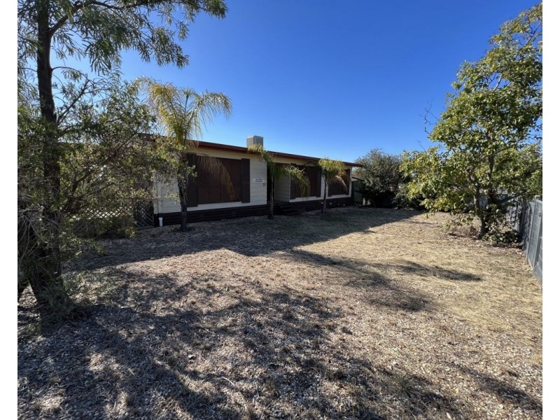 25 Black Prince Drive, Lightning Ridge NSW 2834
