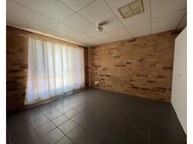 2/19 Potch Street, Lightning Ridge NSW 2834
