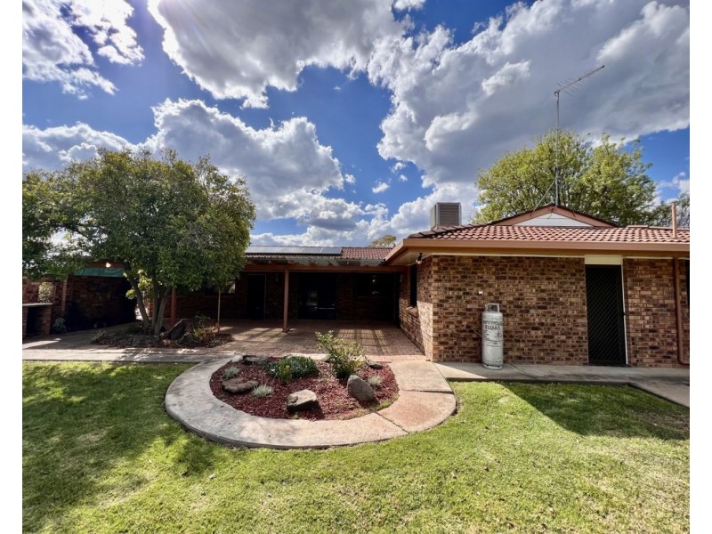15 Carwee Street, Moree NSW 2400