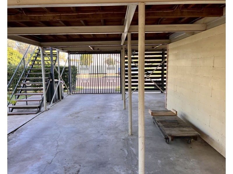 13 Iris Street, Moree NSW 2400