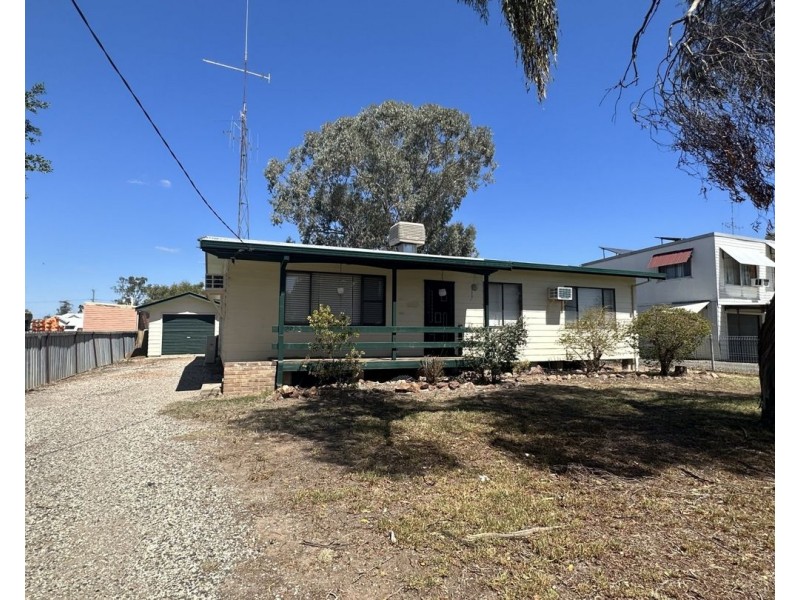27 Cedar Street, Walgett NSW 2832