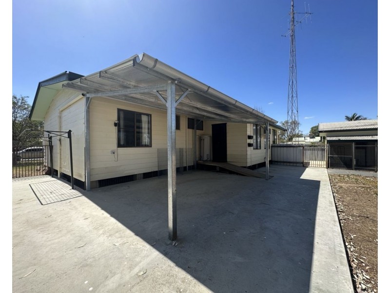 27 Cedar Street, Walgett NSW 2832