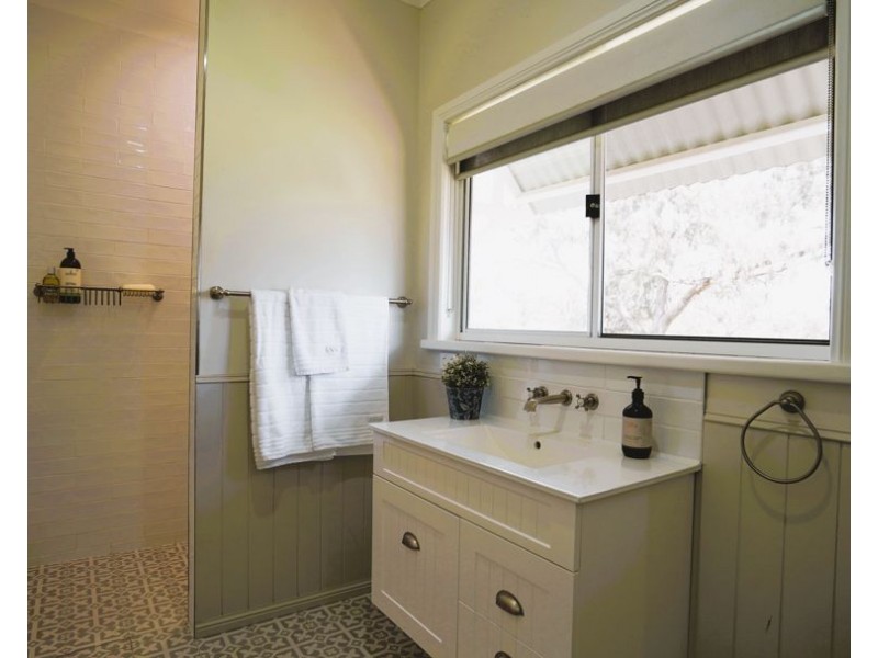 44 Boobialla Rd, Moree NSW 2400