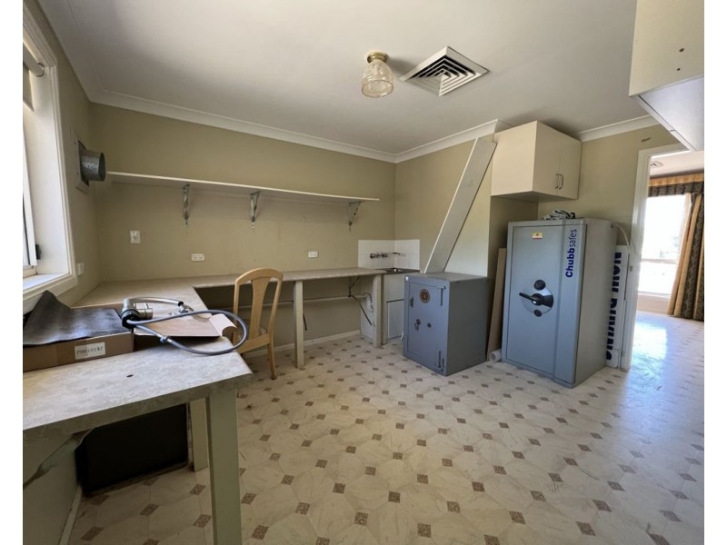 8 Morilla Street, Lightning Ridge NSW 2834
