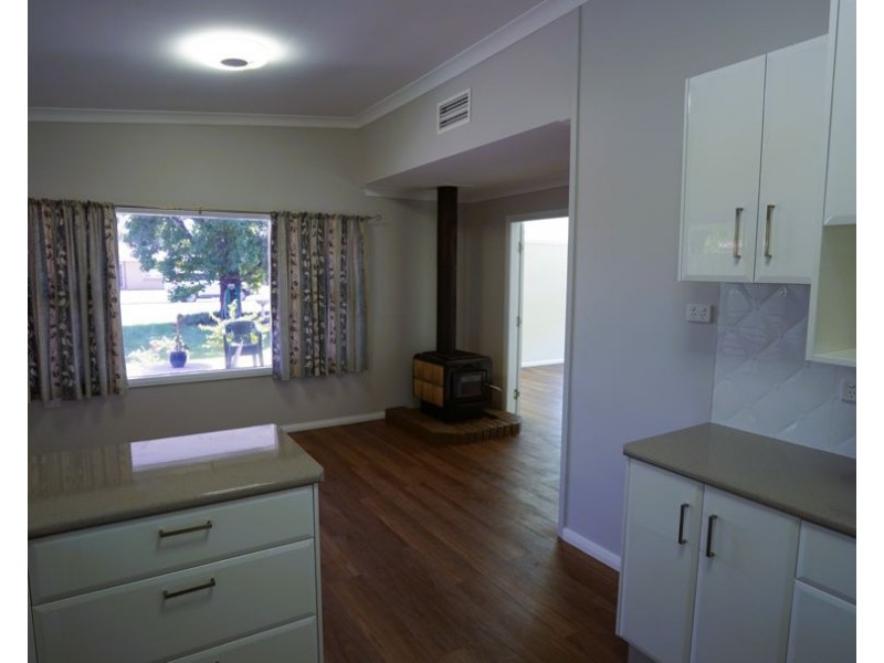 2 Crane Place, Moree NSW 2400
