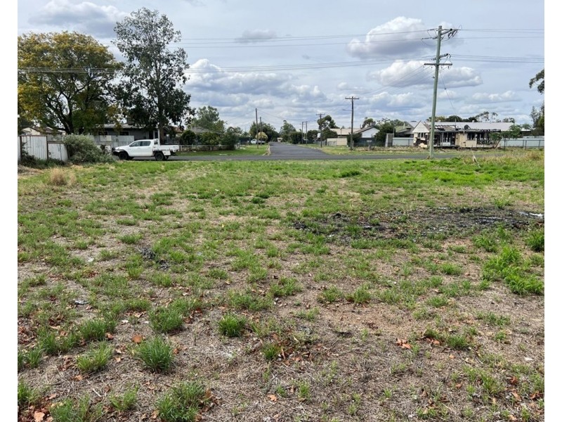 88 Jones Avenue, Moree NSW 2400