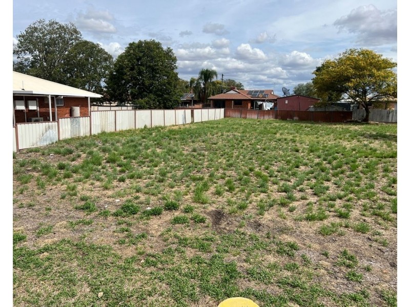 92 Jones Avenue, Moree NSW 2400