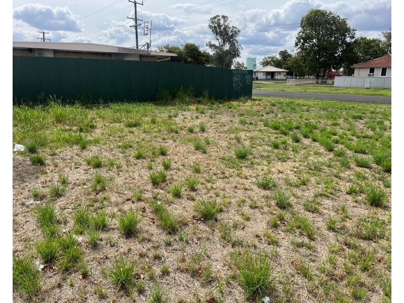 92 Jones Avenue, Moree NSW 2400