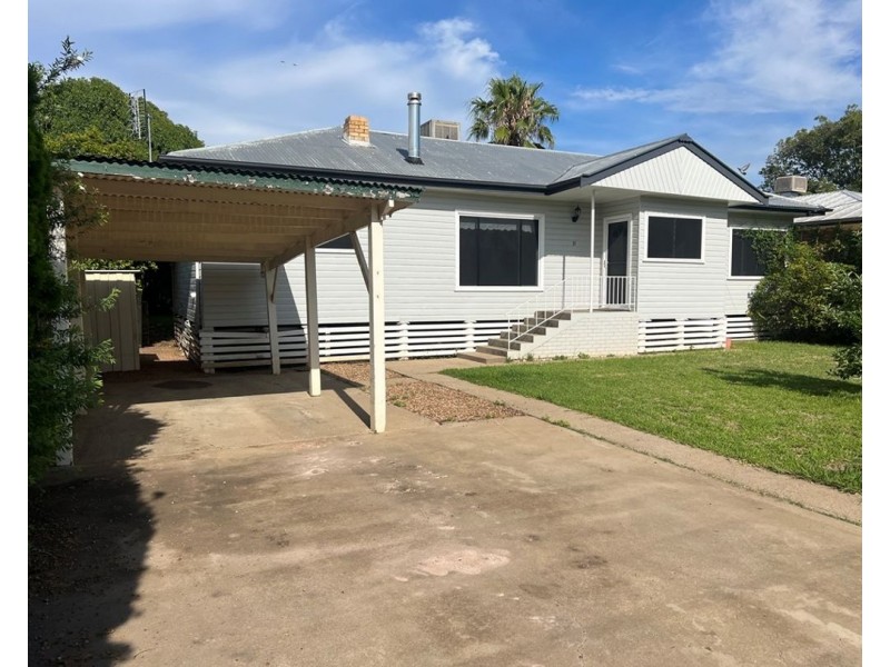 11 Lucksall Street, Moree NSW 2400