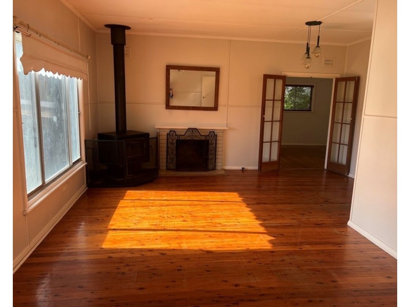 11 Lucksall Street, Moree NSW 2400