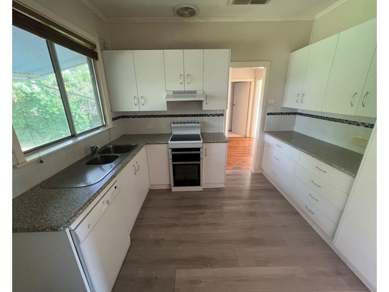11 Lucksall Street, Moree NSW 2400