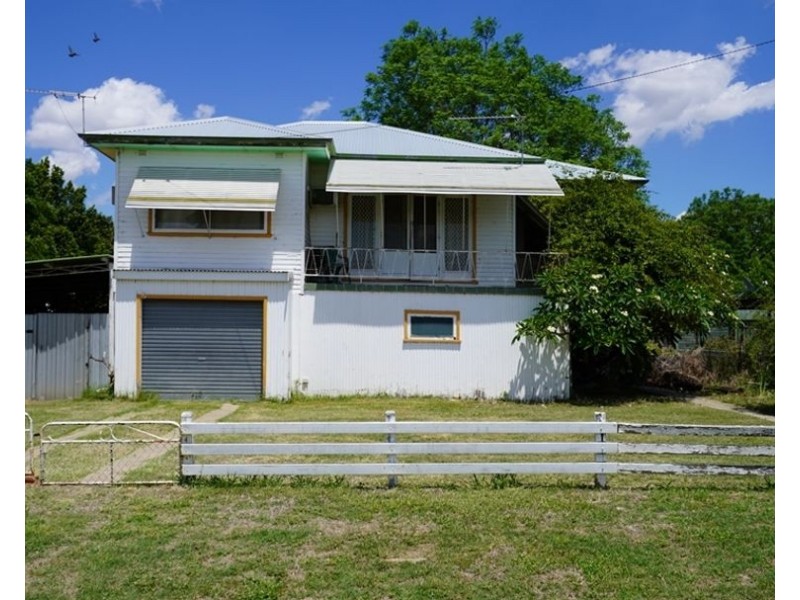 28 Webb Avenue, Moree NSW 2400